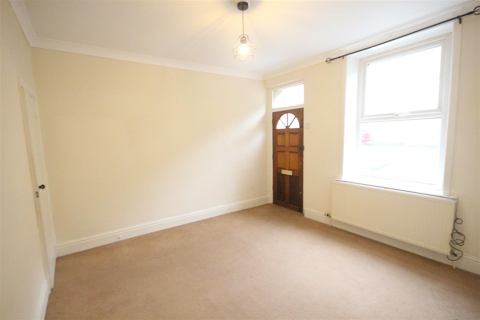 2 bedroom mid terrace house To Let in Barnoldswick - IMG_6232.jpg